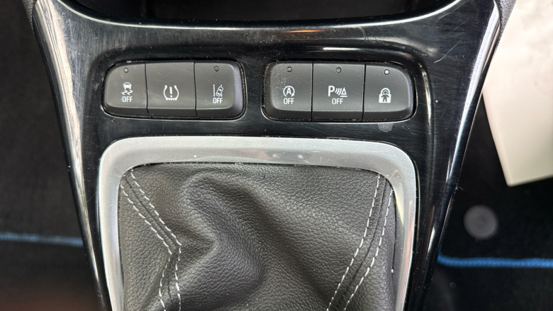 Vauxhall Crossland X 1.5 Turbo D ecoTec [102] SE Nav 5dr [Start Stop] Diesel Hatchback